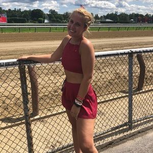 Meet your Posher, Caroline